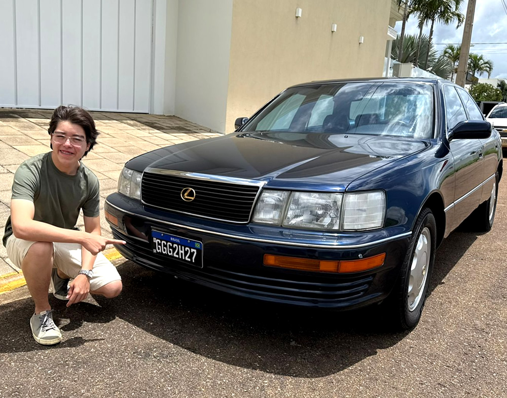 Lexus EX300 certificado pelo CVCB